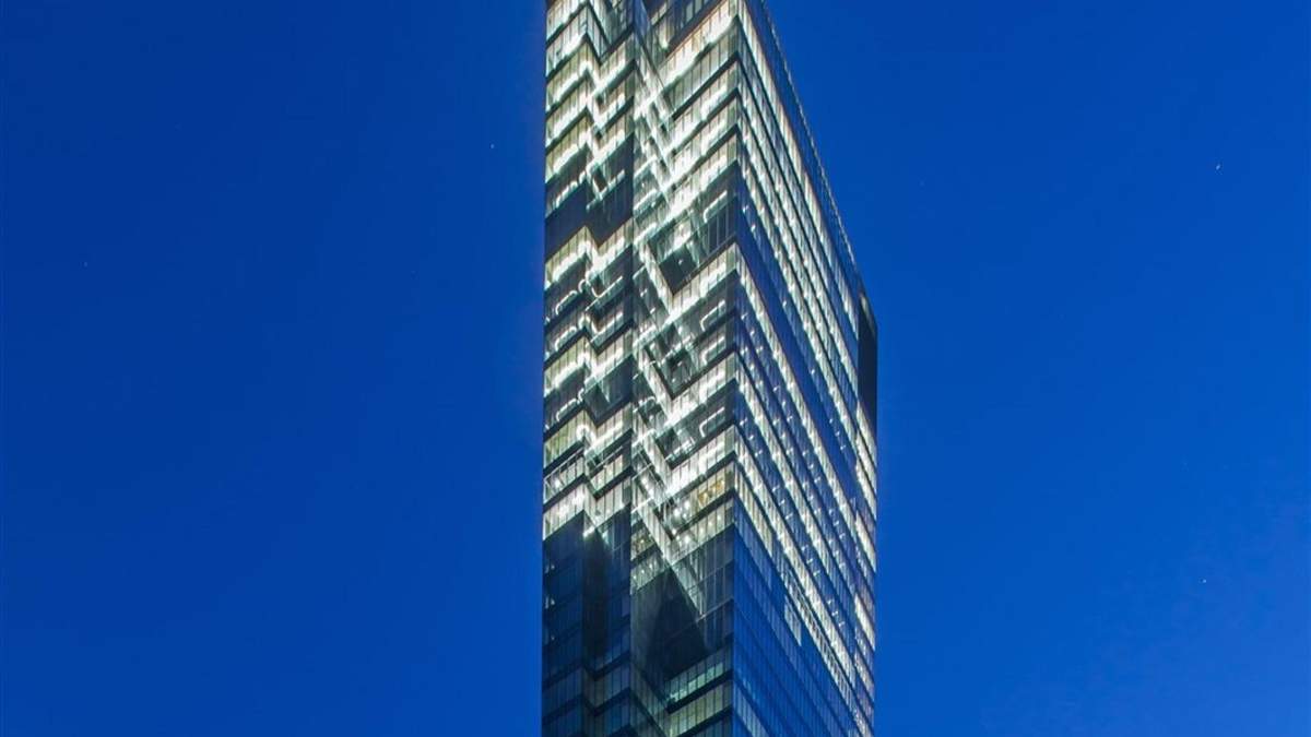 200 метрів над землею: у Варшаві з'явиться унікальний оглядовий майданчик зі скляною підлогою - Закордон