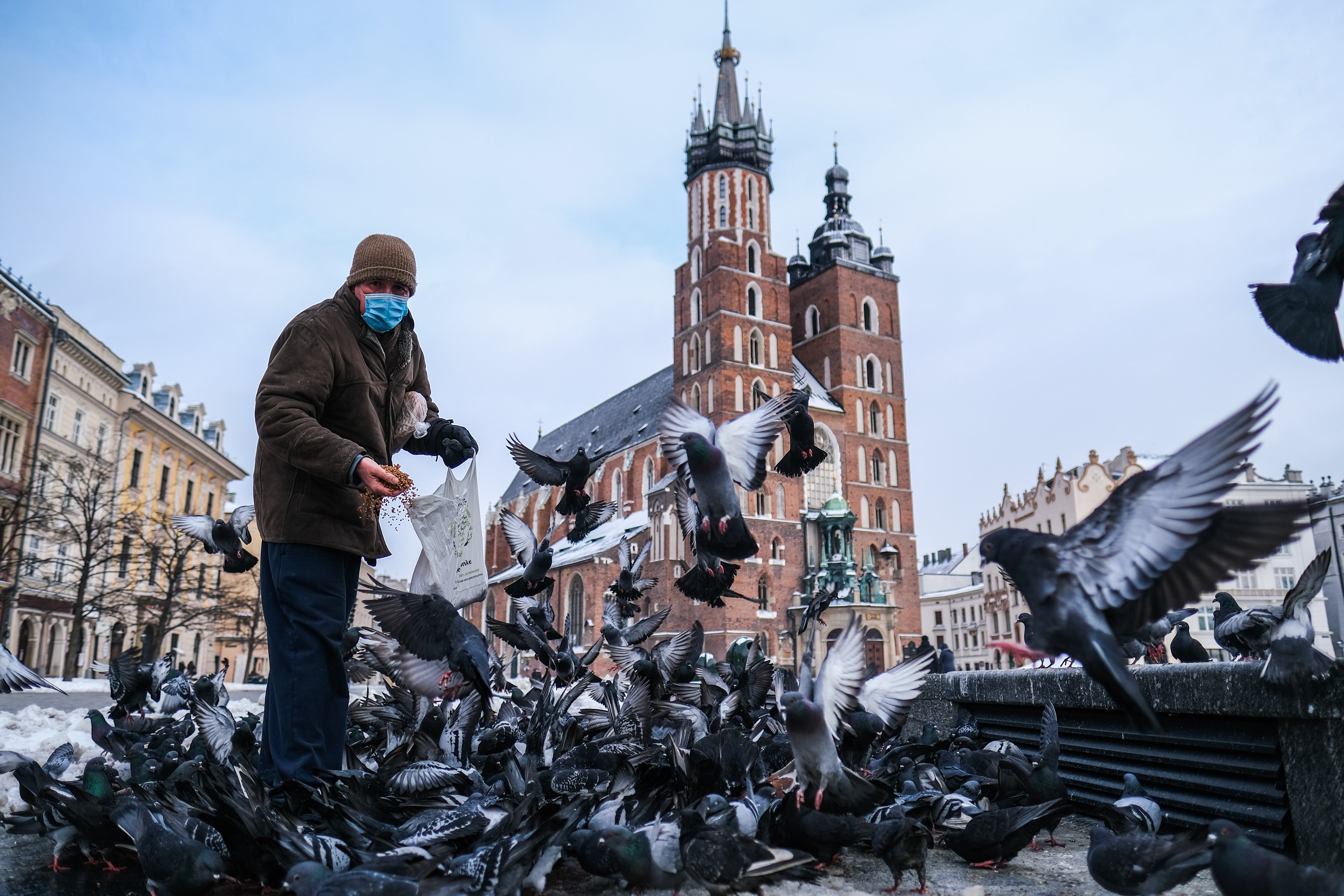 Польща посилила карантин і змінила правила в'їзду для іноземців Польща посилила карантин і змінила правила в'їзду для іноземців