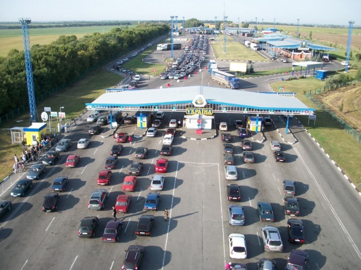 На польско-украинской границе очереди из автомобилей