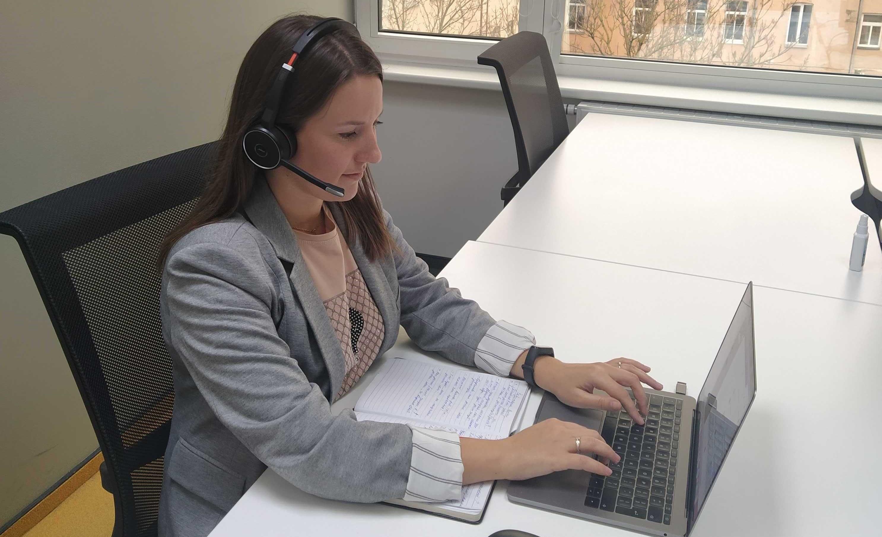 Ірина Коробка на роботі у Вільнюсі Ірина Коробка на роботі у Вільнюсі