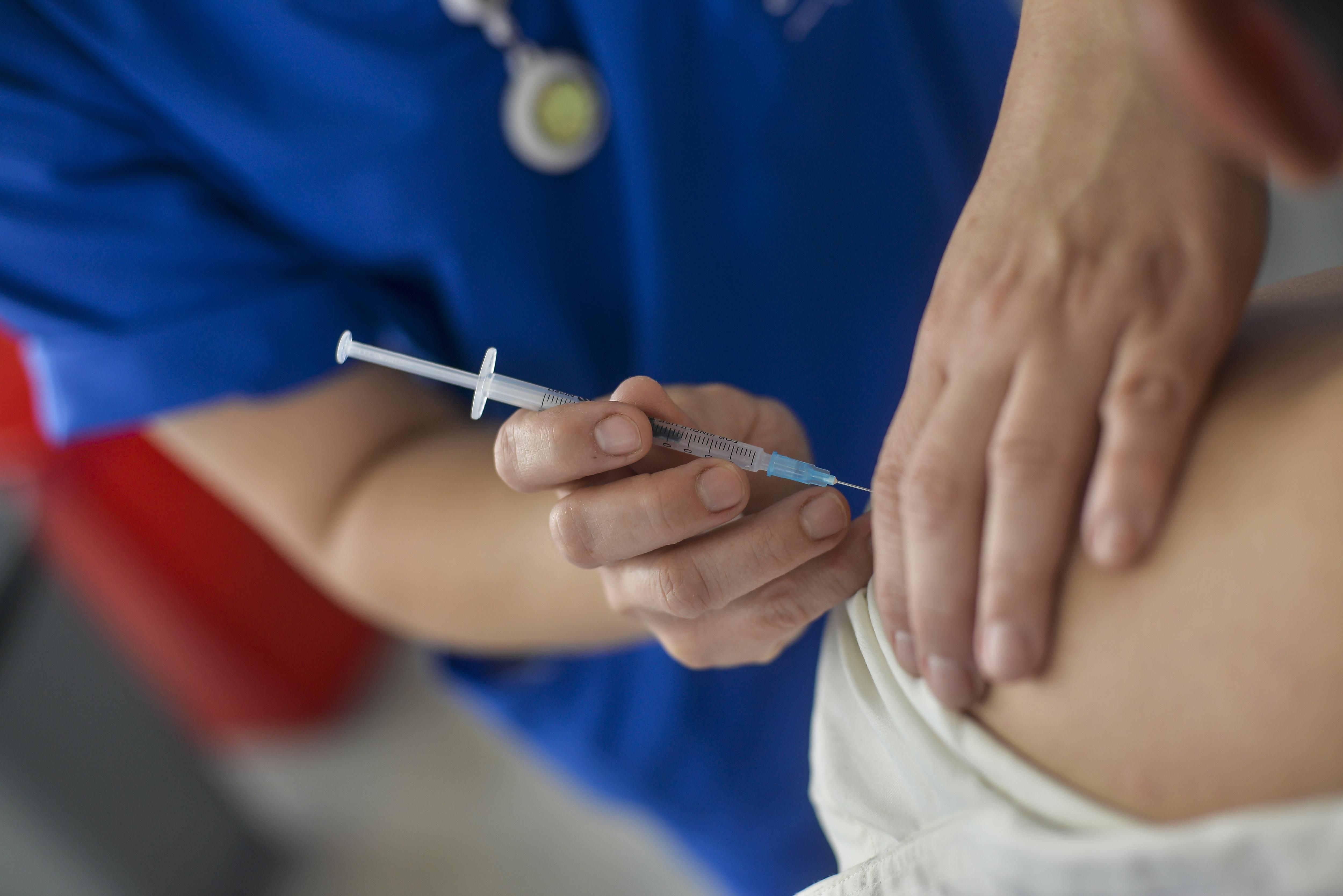 Украинка рассказала, как делают прививки от COVID-19 в Канаде Украинка рассказала, как делают прививки от COVID-19 в Канаде