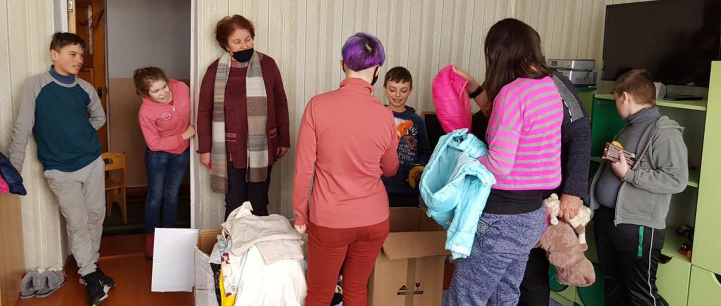 Українці в Польщі допомагають дітям на батьківщині Українці в Польщі допомагають дітям на батьківщині