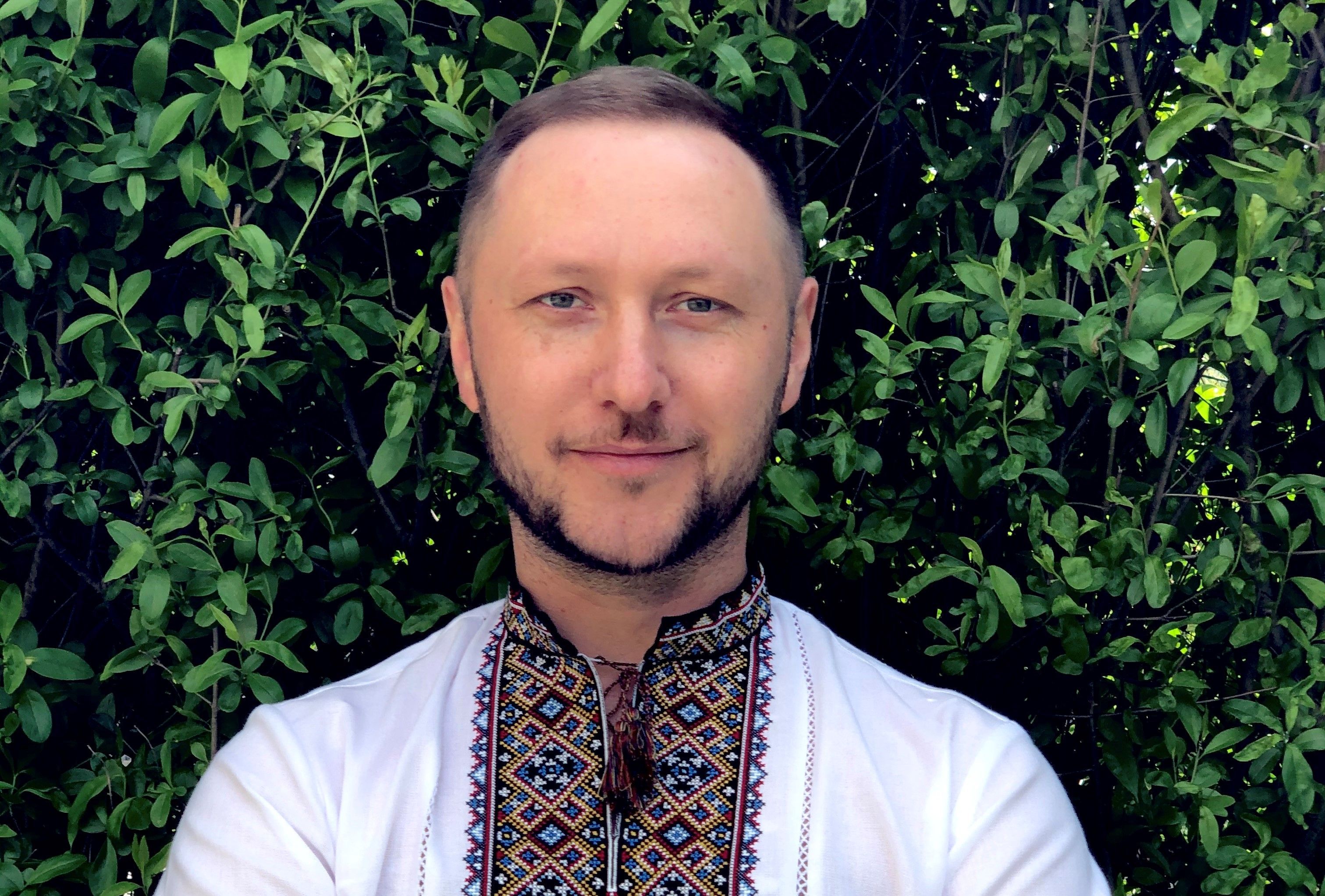 Юрій Синенький живе та працює у Варшаві Юрій Синенький живе та працює у Варшаві