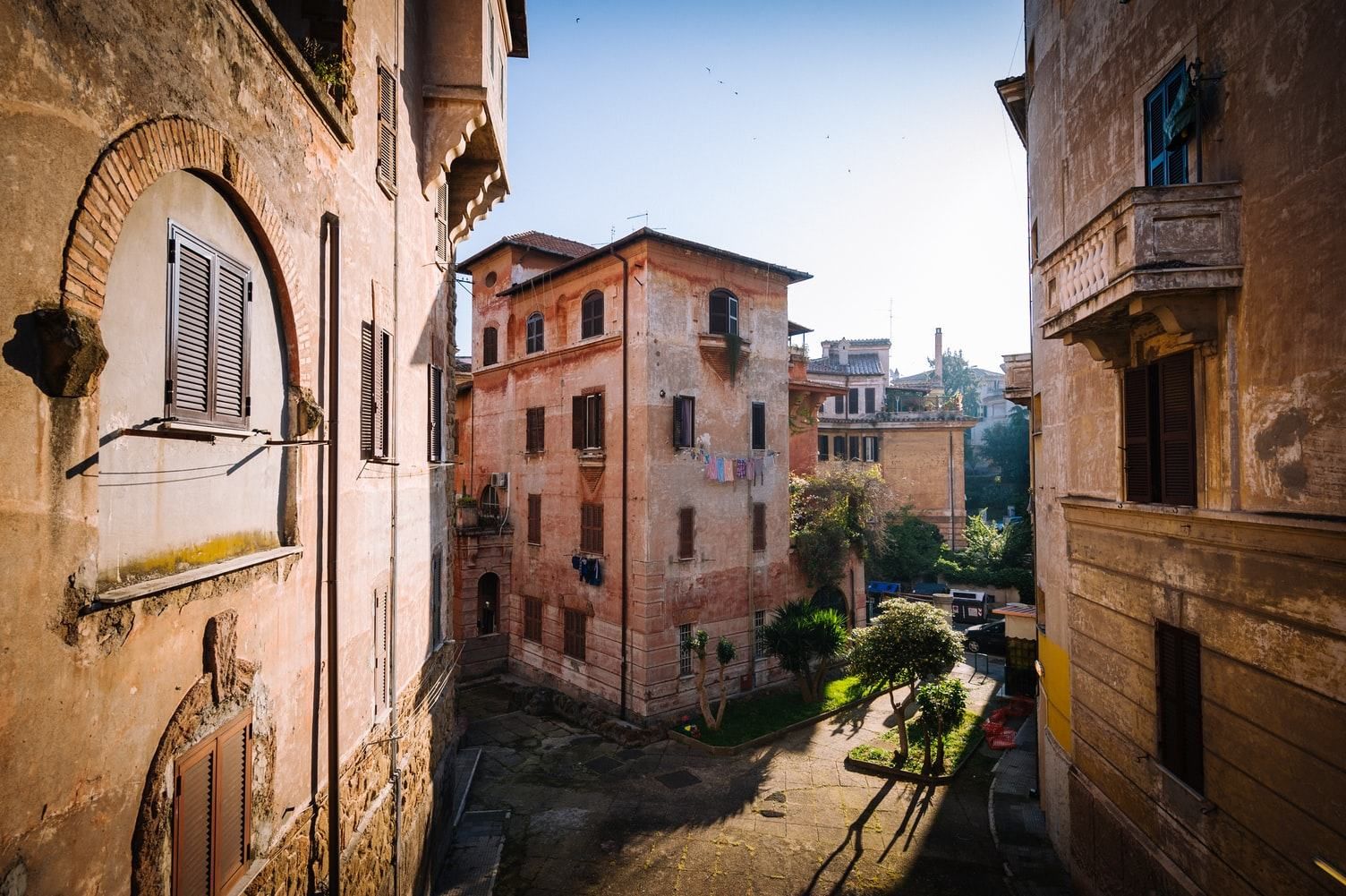 Два італійських міста платитимуть половину оренди за житло охочим переїхати туди
