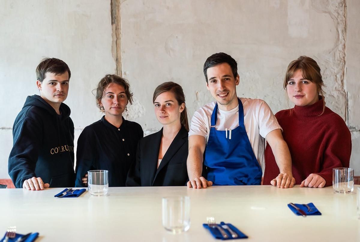 Украинцы работали в ресторанах Лондона, но решили вернуться в Украину Украинцы работали в ресторанах Лондона, но решили вернуться в Украину