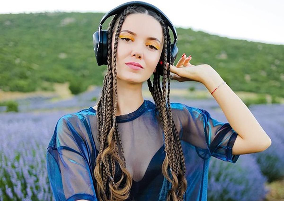 Діджейка та продюсерка Katy Rise Діджейка та продюсерка Katy Rise