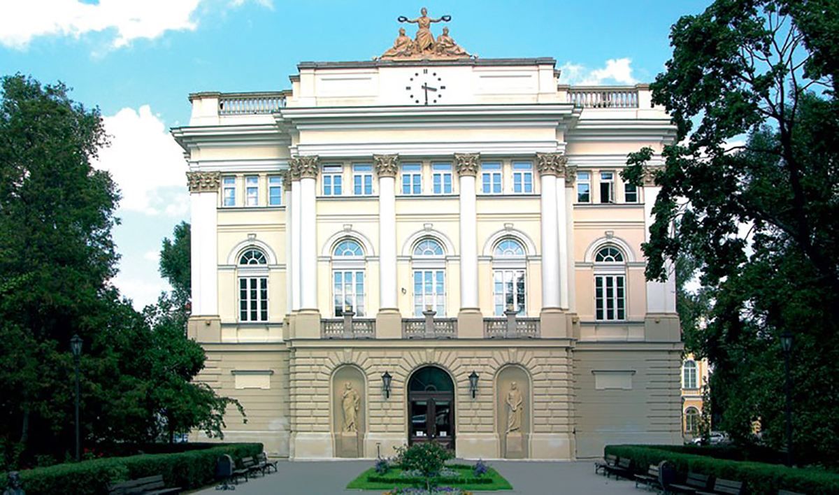 Пять университетов из Варшавы вошли в список 15 лучших вузов Польши Пять университетов из Варшавы вошли в список 15 лучших вузов Польши