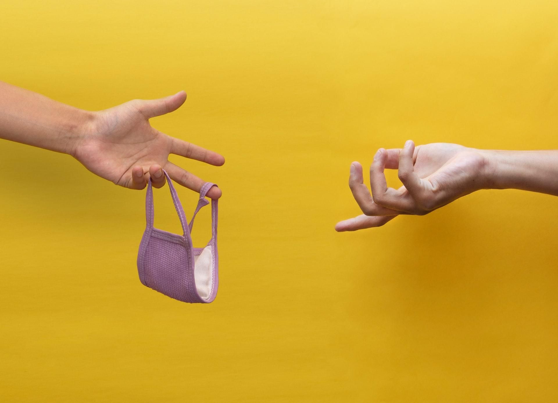 Вакциновані звільняються від обов'язкової самоізоляції Вакциновані звільняються від обов'язкової самоізоляції