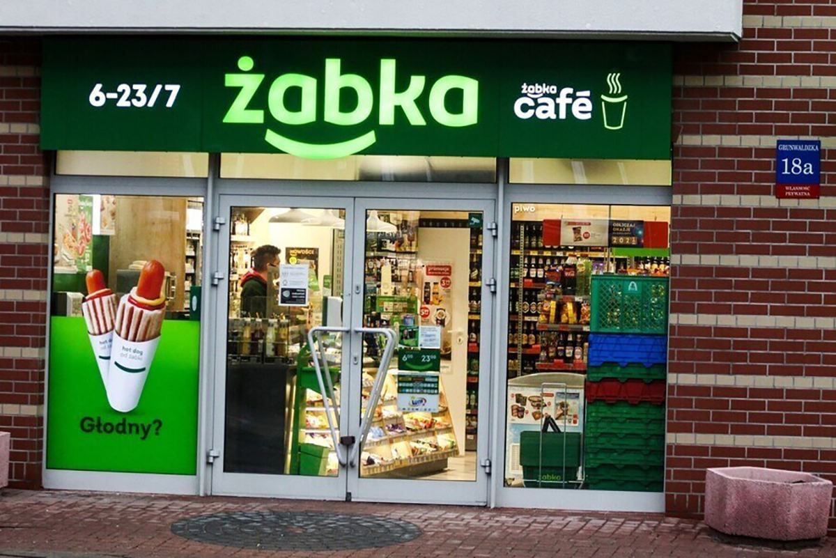 Żabka запровадила нову поштову послугу Żabka запровадила нову поштову послугу