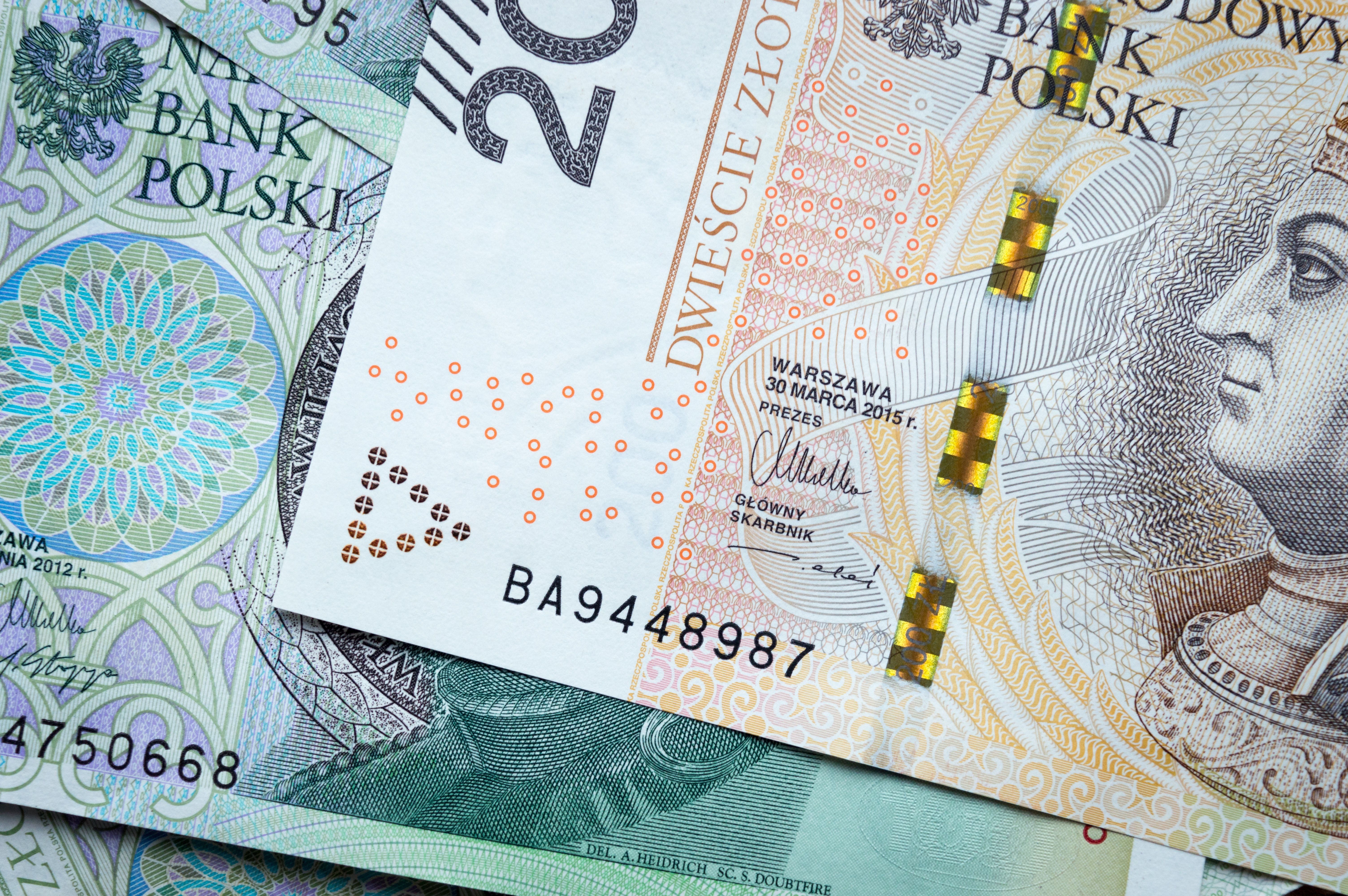 В Польше меняется критерий уровня доходов для получения карты побыту