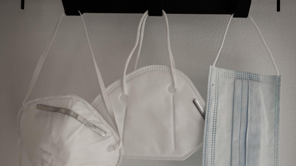 Четверта хвиля коронавірусу у Польщі Четверта хвиля коронавірусу у Польщі