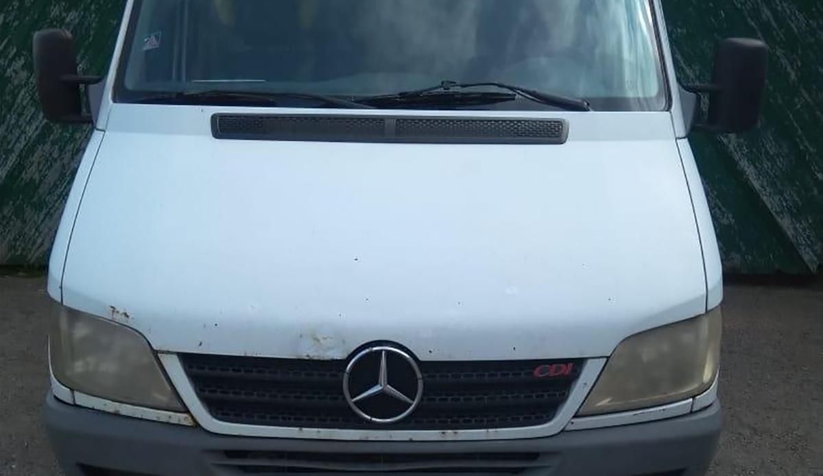 "Яблочная" контрабанда: украинец хотел незаконно провезти через границу товары от Apple - Закордон "Яблочная" контрабанда: украинец хотел незаконно провезти через границу товары от Apple - Закордон