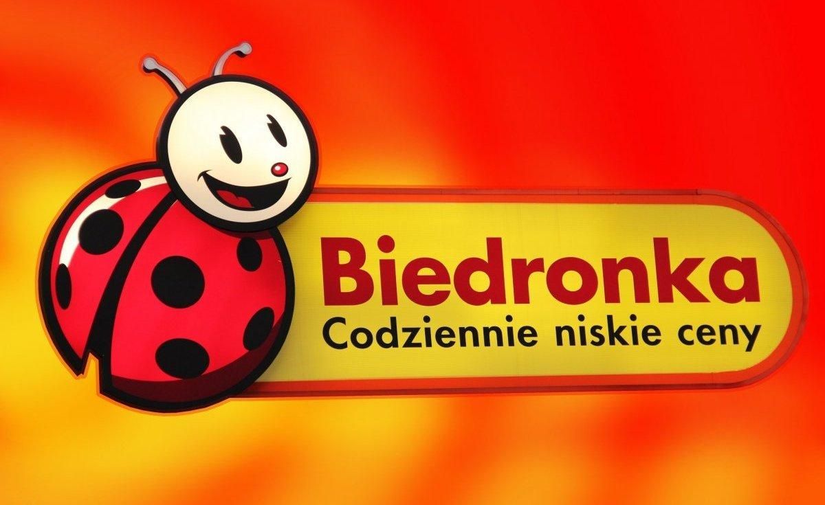 Недільні закупи у Польщі набирають обертів: Biedronka буде видавати посилки з Allegro - Закордон