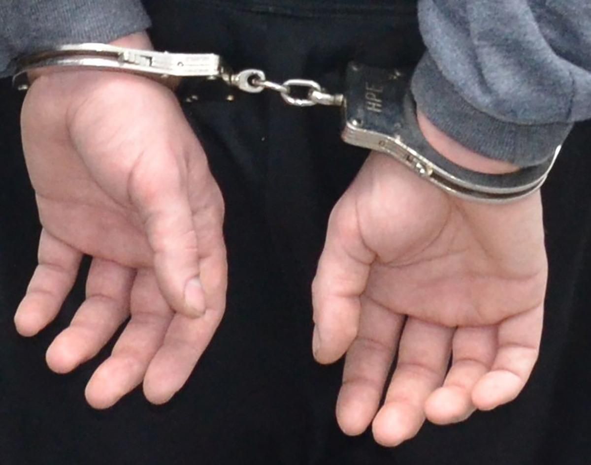 Розраховувався знайденою чужою карткою: у Польщі українця звинуватили у крадіжці - Закордон Розраховувався знайденою чужою карткою: у Польщі українця звинуватили у крадіжці - Закордон