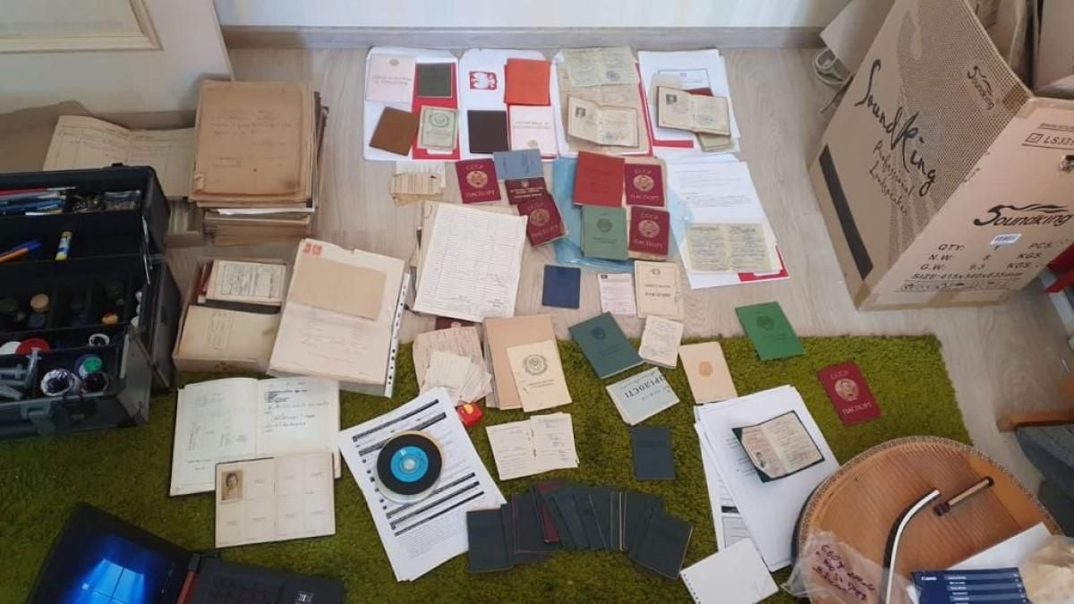 Мошенники изготавливали поддельные документы Мошенники изготавливали поддельные документы