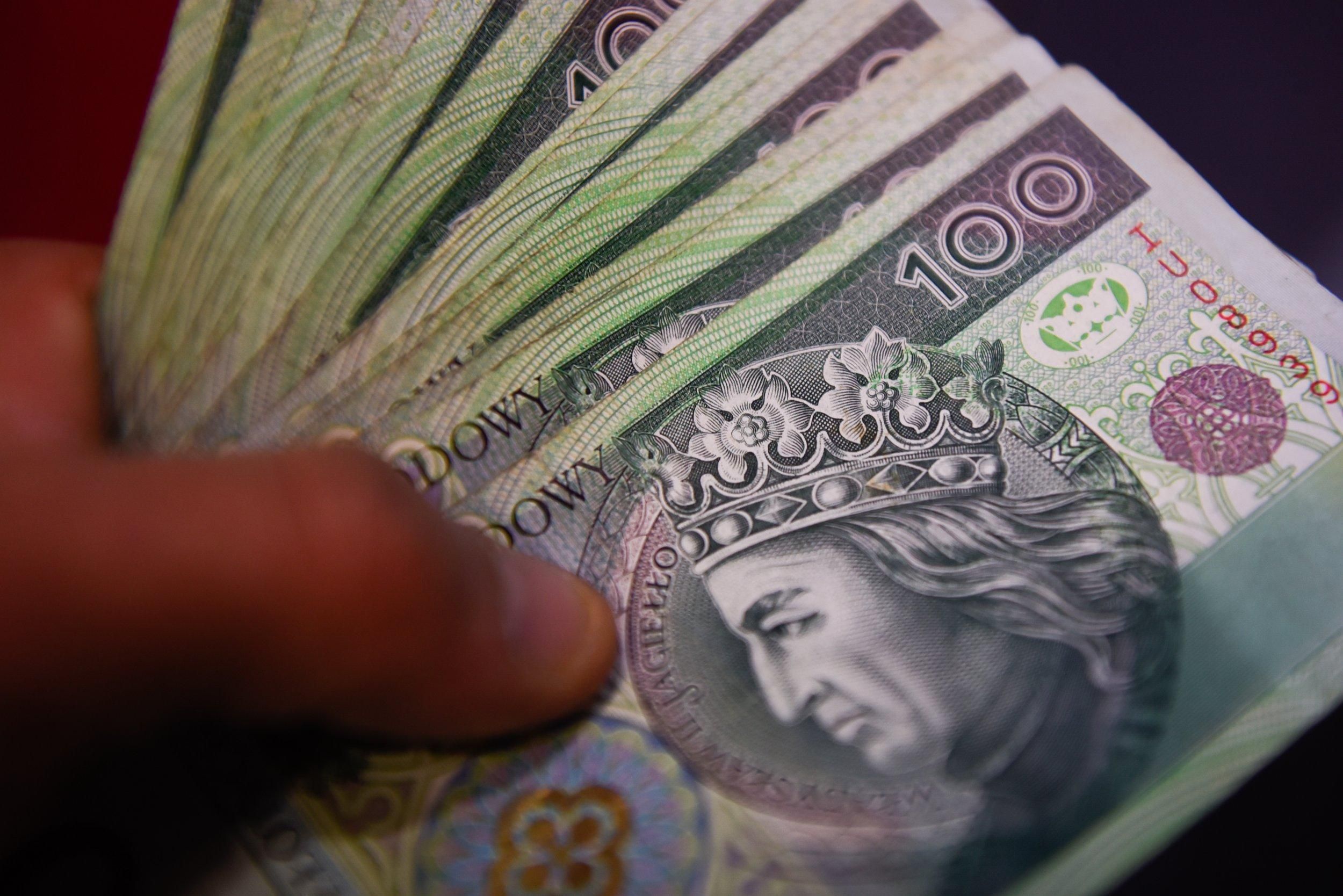 Сколько денег тратят украинцы в Польше