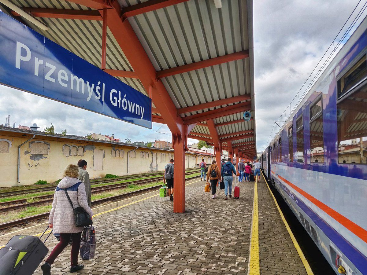Железнодорожное сообщение Украины с Польшей вскоре могут восстановить Железнодорожное сообщение Украины с Польшей вскоре могут восстановить