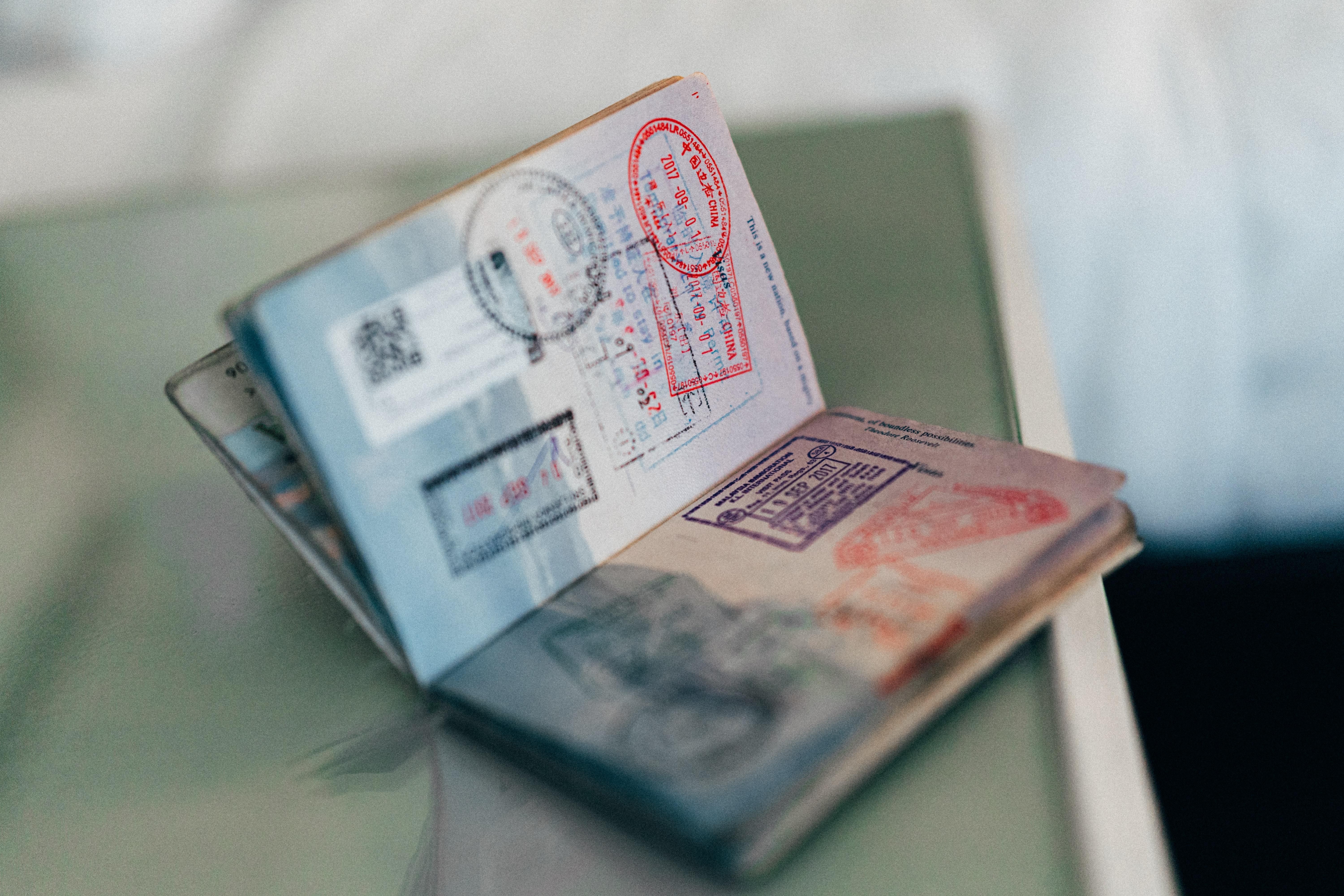 Как действовать при потере паспорта за рубежом: советы юриста - Закордон