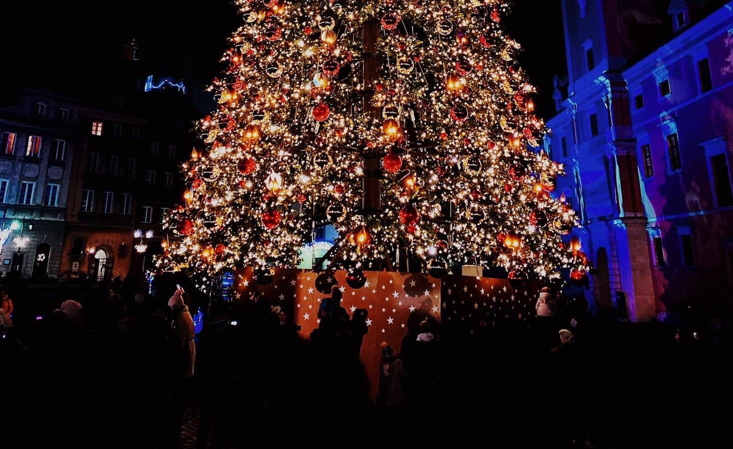 В ноябре в Кракове начнут устанавливать новогодние иллюминации В ноябре в Кракове начнут устанавливать новогодние иллюминации