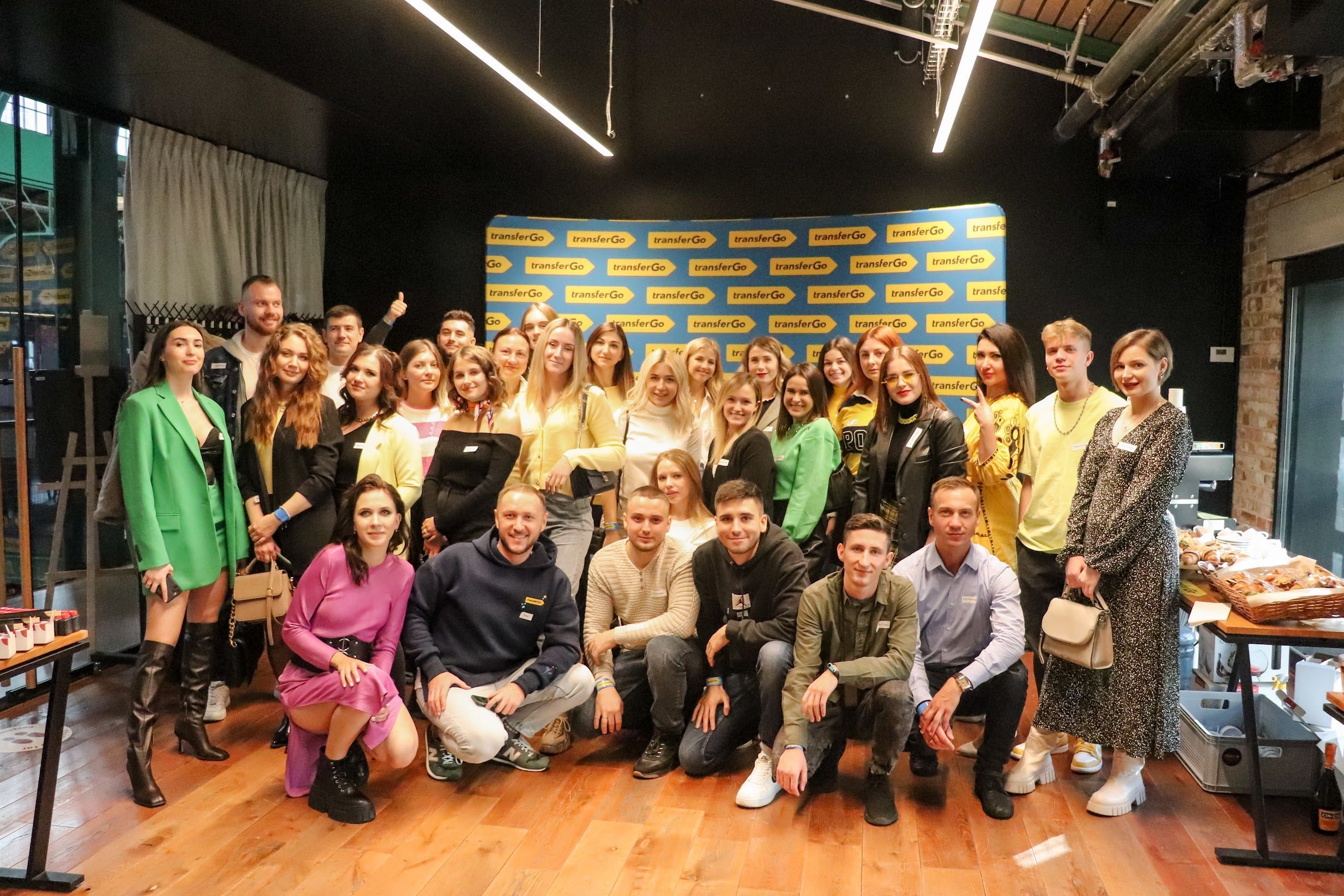 У Польщі відбулася перша тікток-вечірка для українських блогерів від TransferGo: фото та відео - Україна новини - Закордон