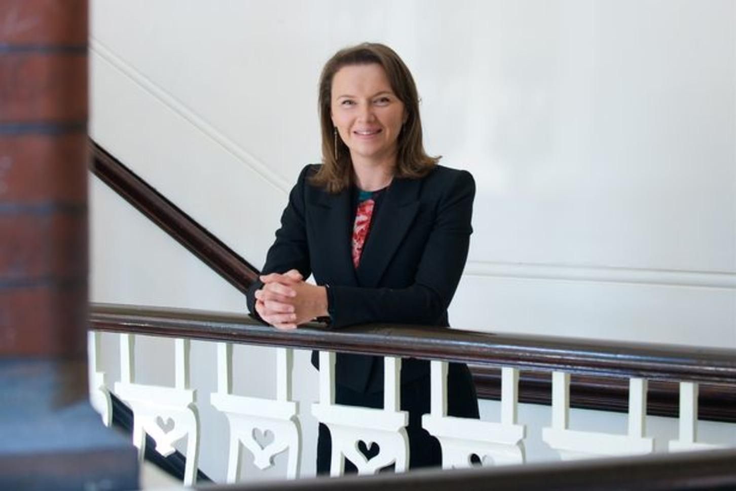 Престижну британську школу для дівчат очолила директорка з України - Закордон Престижну британську школу для дівчат очолила директорка з України - Закордон