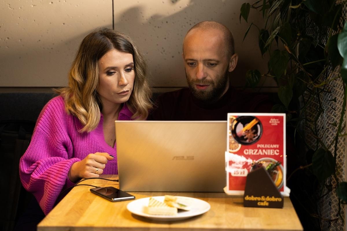 Шесть квадратных метров "добра": как украинцы начали бизнес с самой маленькой кофейни в Польше - Закордон Шесть квадратных метров "добра": как украинцы начали бизнес с самой маленькой кофейни в Польше - Закордон