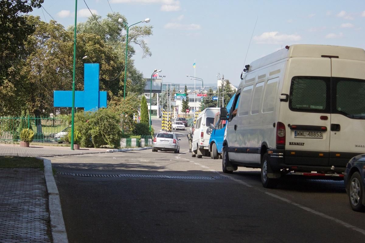 Электронная очередь пересечения границы: как это облегчит жизнь украинским водителям - Закордон