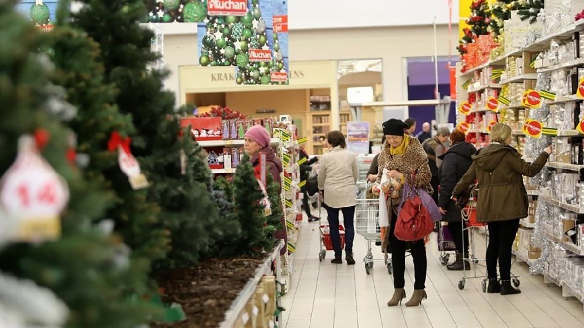 Як працюватимуть магазини у Польщі у передсвяткові дні: графік - Закордон Як працюватимуть магазини у Польщі у передсвяткові дні: графік - Закордон