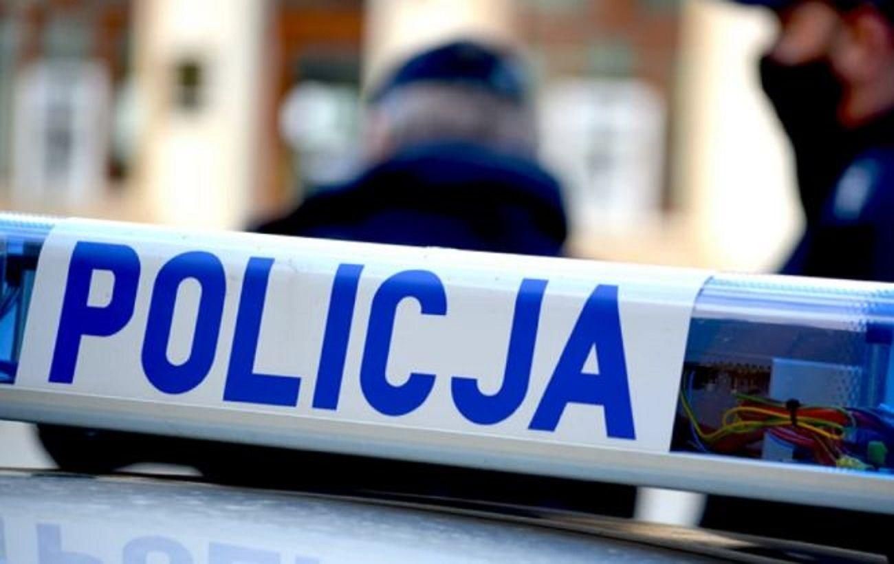 Знепритомніла поріч з будинком: у Польщі поліцейські врятували життя українки - Закордон Знепритомніла поріч з будинком: у Польщі поліцейські врятували життя українки - Закордон