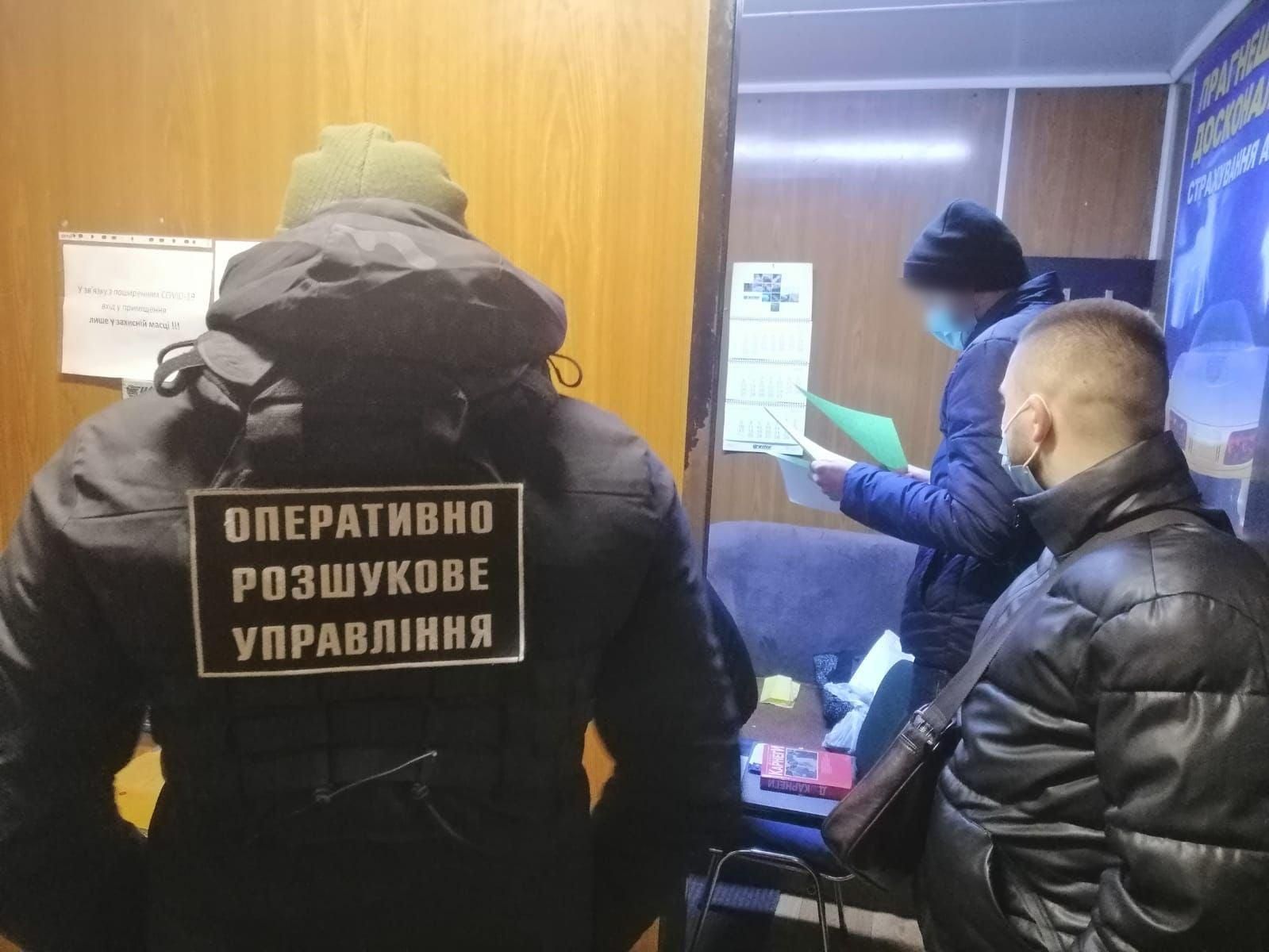 Бизнес на пандемии: разоблачены продажи COVID-сертификатов и ПЦР-тестов на польской границе - Закордон Бизнес на пандемии: разоблачены продажи COVID-сертификатов и ПЦР-тестов на польской границе - Закордон