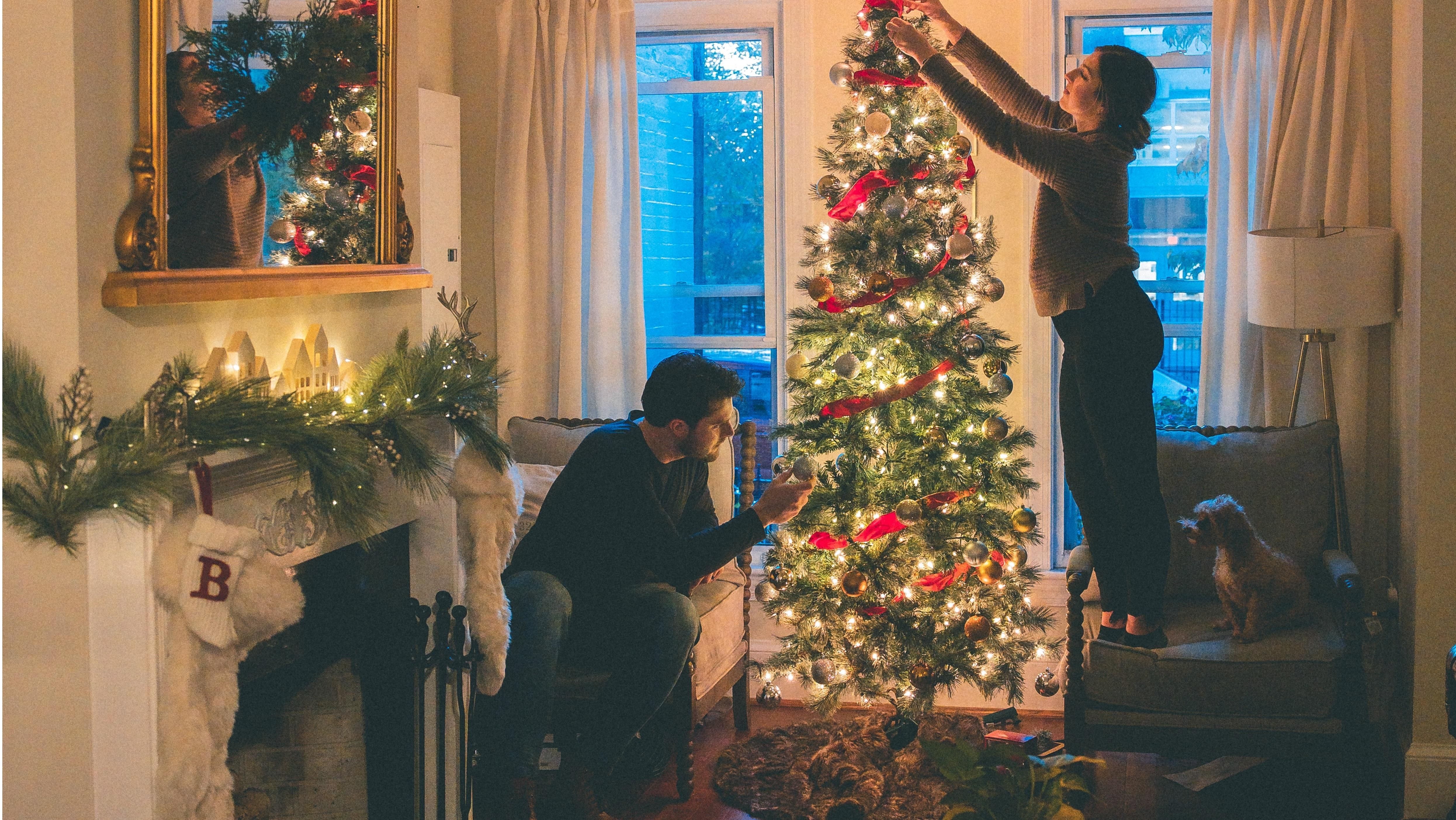 Карантинные напоминания: жителей Польши попросили не собирать много гостей на праздники - Закордон Карантинные напоминания: жителей Польши попросили не собирать много гостей на праздники - Закордон
