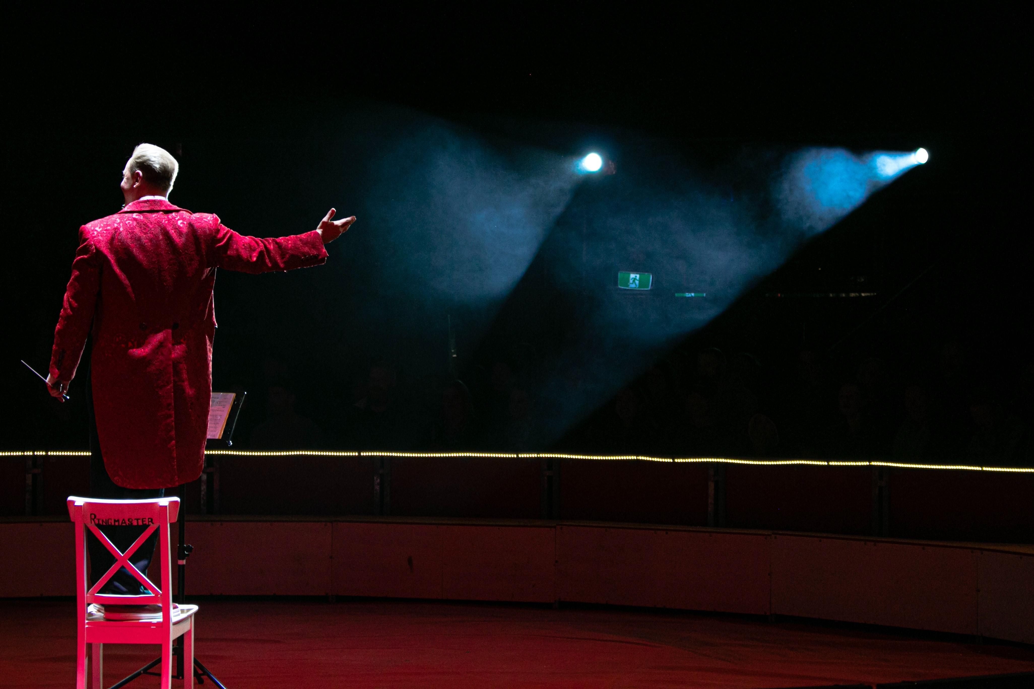 Рождественский цирк в Женеве на 50% состоит из украинских артистов: как попасть на спектакль - Закордон