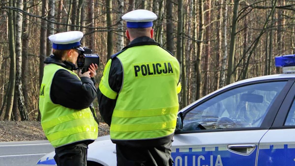 Перевищення швидкості та штрафні бали: за що у Польщі можуть позбавити водійський прав - Закордон Перевищення швидкості та штрафні бали: за що у Польщі можуть позбавити водійський прав - Закордон
