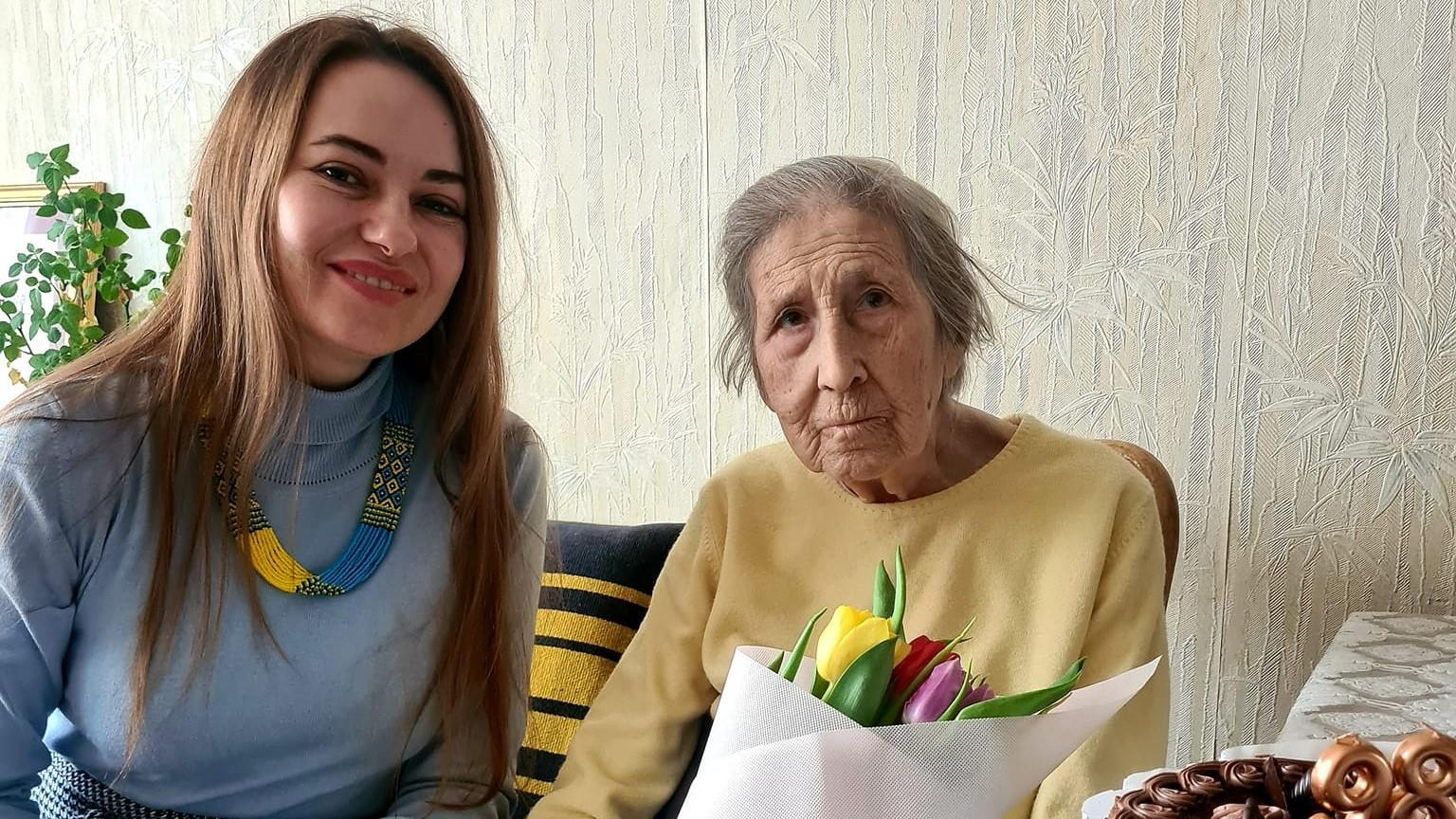 98-річну зв'язкову Шухевича привітали з Днем народження