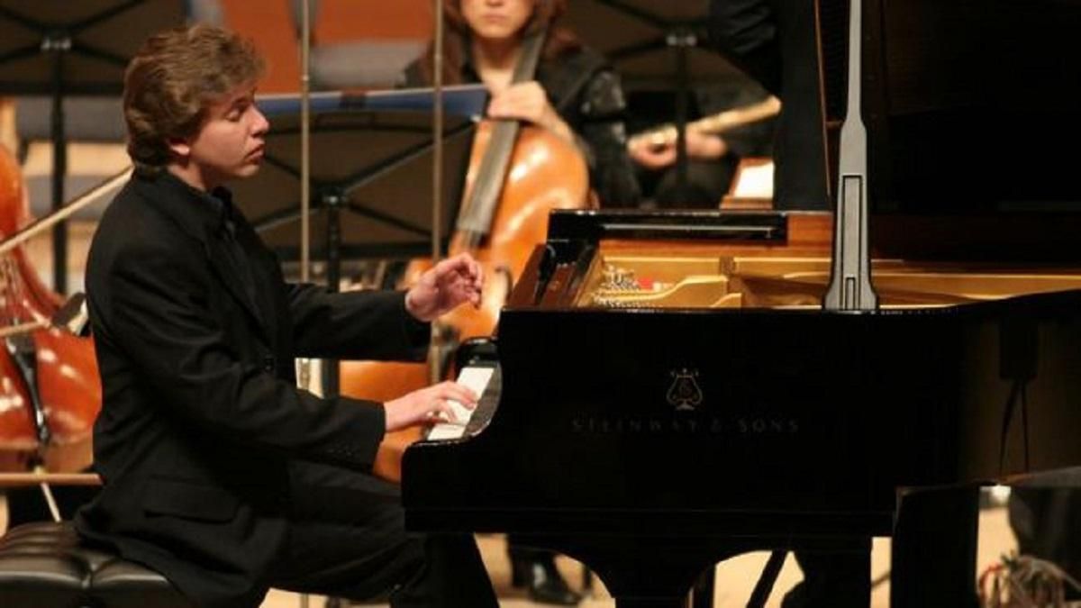 До Дня Героїв Небесної Сотні: український піаніст дасть благодійний концерт у Вашингтоні