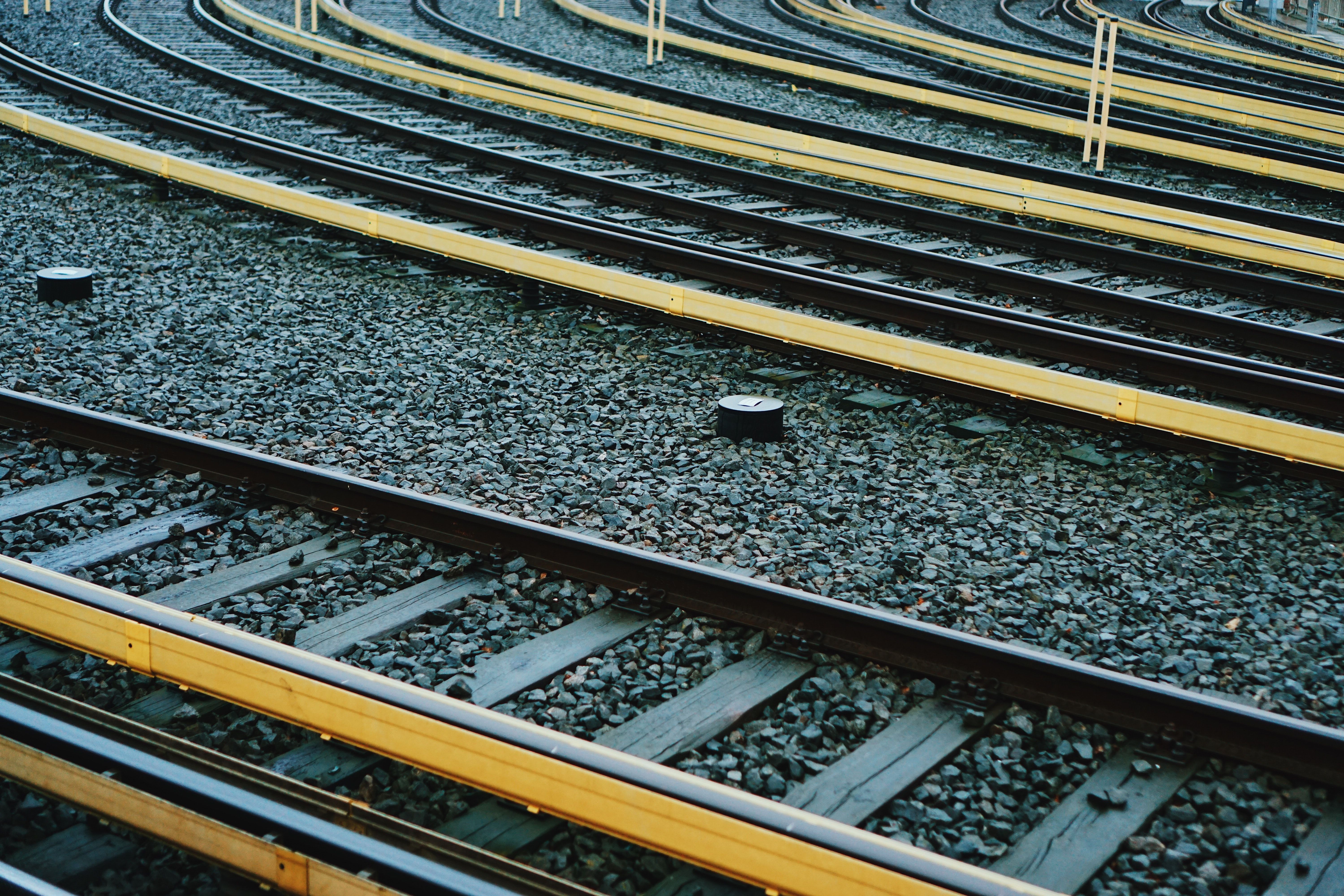 Малопольское воеводство запускает два эвакуационных поезда для беженцев из Украины Малопольское воеводство запускает два эвакуационных поезда для беженцев из Украины