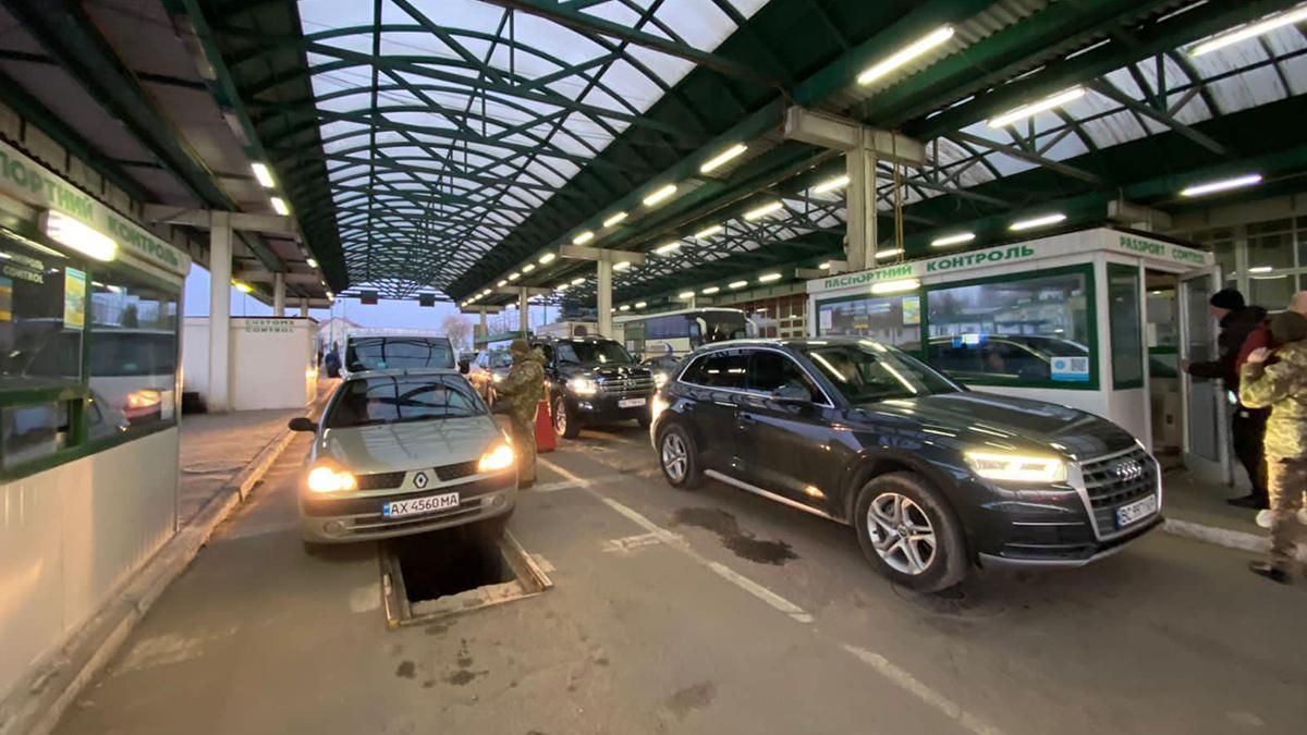 Не Польщею єдиною: який пункт пропуску обрати, аби швидше перетнути західний кордон з ЄС - Закордон Не Польщею єдиною: який пункт пропуску обрати, аби швидше перетнути західний кордон з ЄС - Закордон