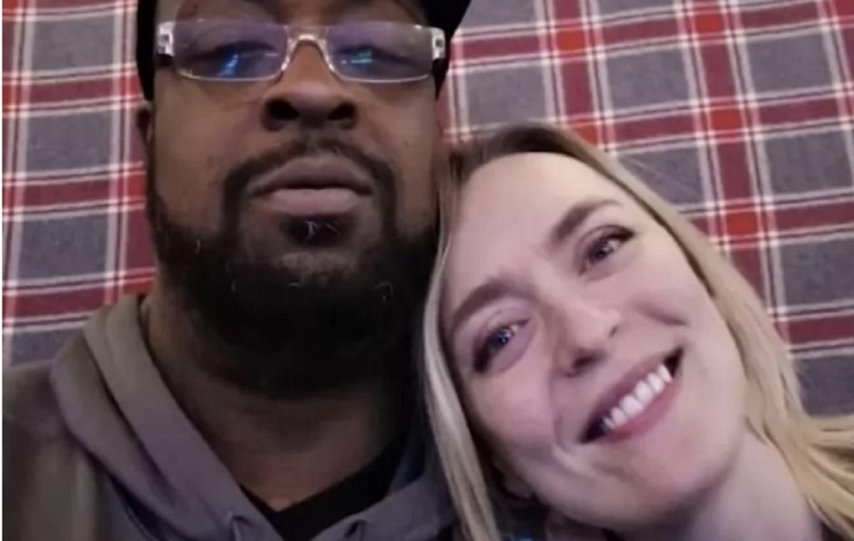 Хочуть допомагати на місці: українка з Чикаго разом з чоловіком планують приїхати в Україну - Закордон Хочуть допомагати на місці: українка з Чикаго разом з чоловіком планують приїхати в Україну - Закордон