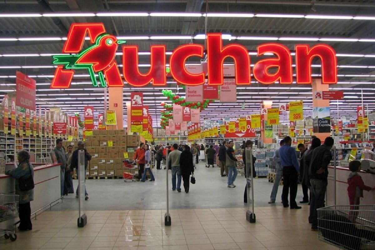 Auchan, Leroy Merlin, Decathlon: в Польщі закликають бойкотувати компанії, які не йдуть з Росії - Закордон