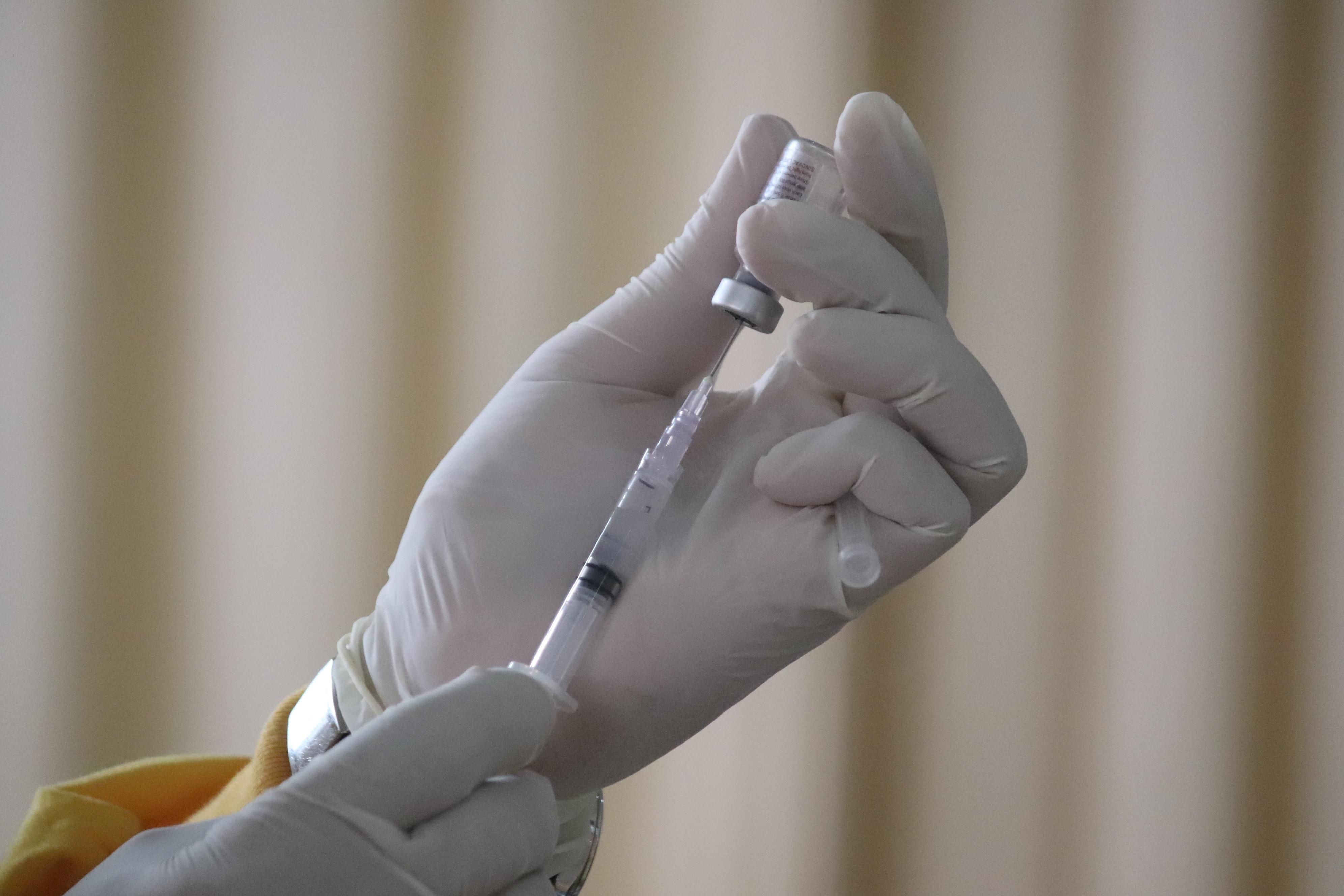 Украинцы в Польше могут бесплатно сделать детям все профилактические прививки - Закордон
