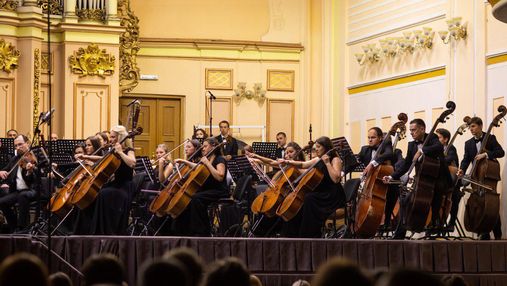 Пока мужчины на фронте: в Варшаве сыграет львовский оркестр в женском составе