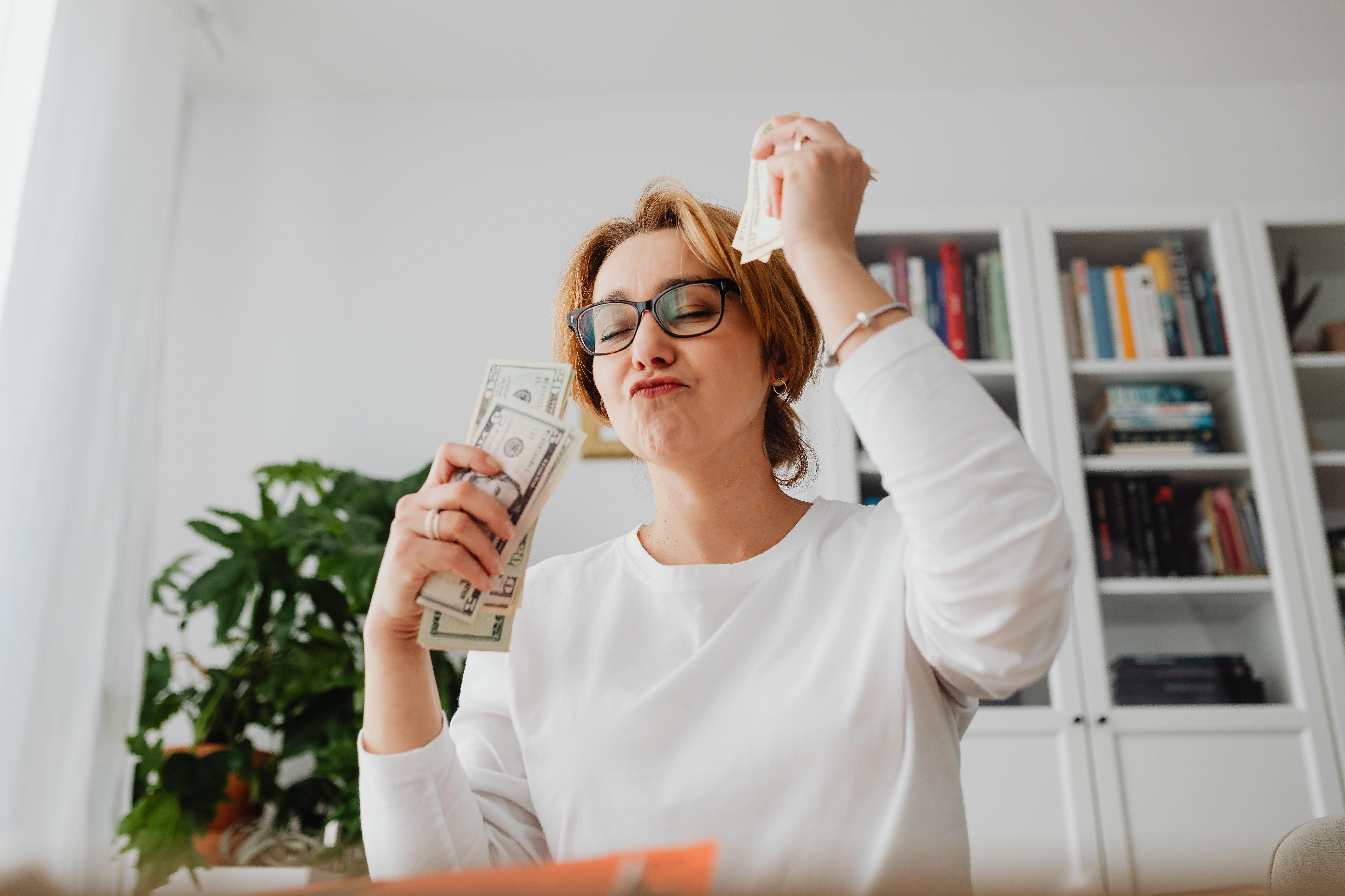 Чи задоволені жителі Польщі своїми заробітками: цікаве опитування - Закордон Чи задоволені жителі Польщі своїми заробітками: цікаве опитування - Закордон