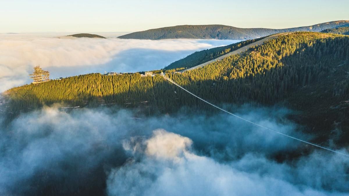 Смотрите, как выглядит самый длинный подвесной мост в мире, который скоро откроется в Чехии - Закордон