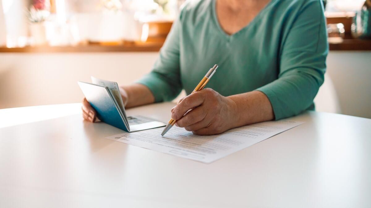 У Варшаві працює лише одна точка з видачі PESEL українцям: де можна отримати код - Закордон У Варшаві працює лише одна точка з видачі PESEL українцям: де можна отримати код - Закордон