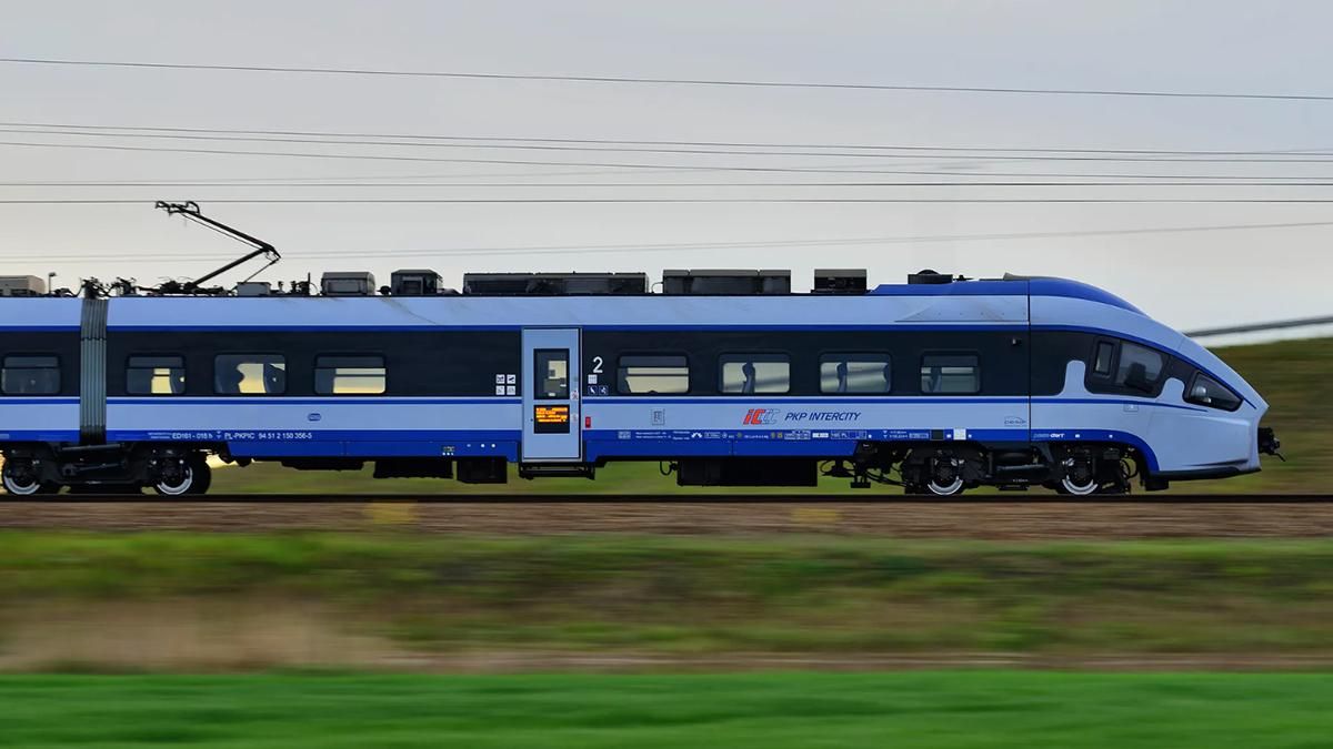 Компанія PKP InterCity запровадила великі знижки на залізничні квитки у Польщі - Закордон