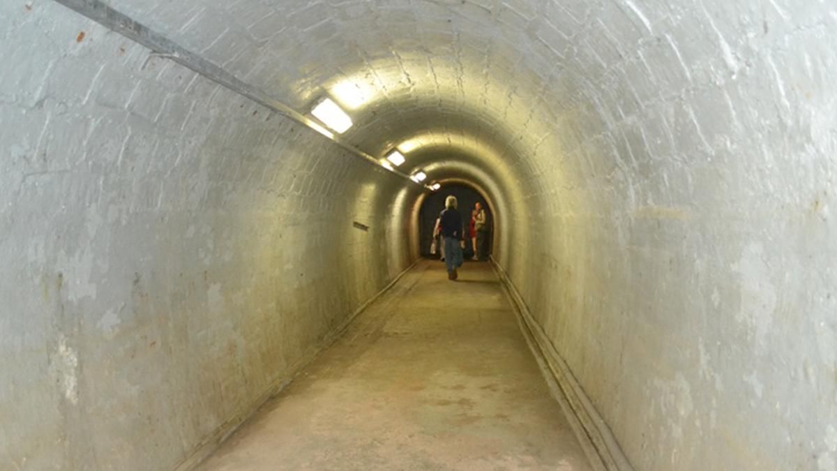 В противоатомном бункере Праги устраивают Дни открытых дверей  дать бесплатные экскурсии - Закордон