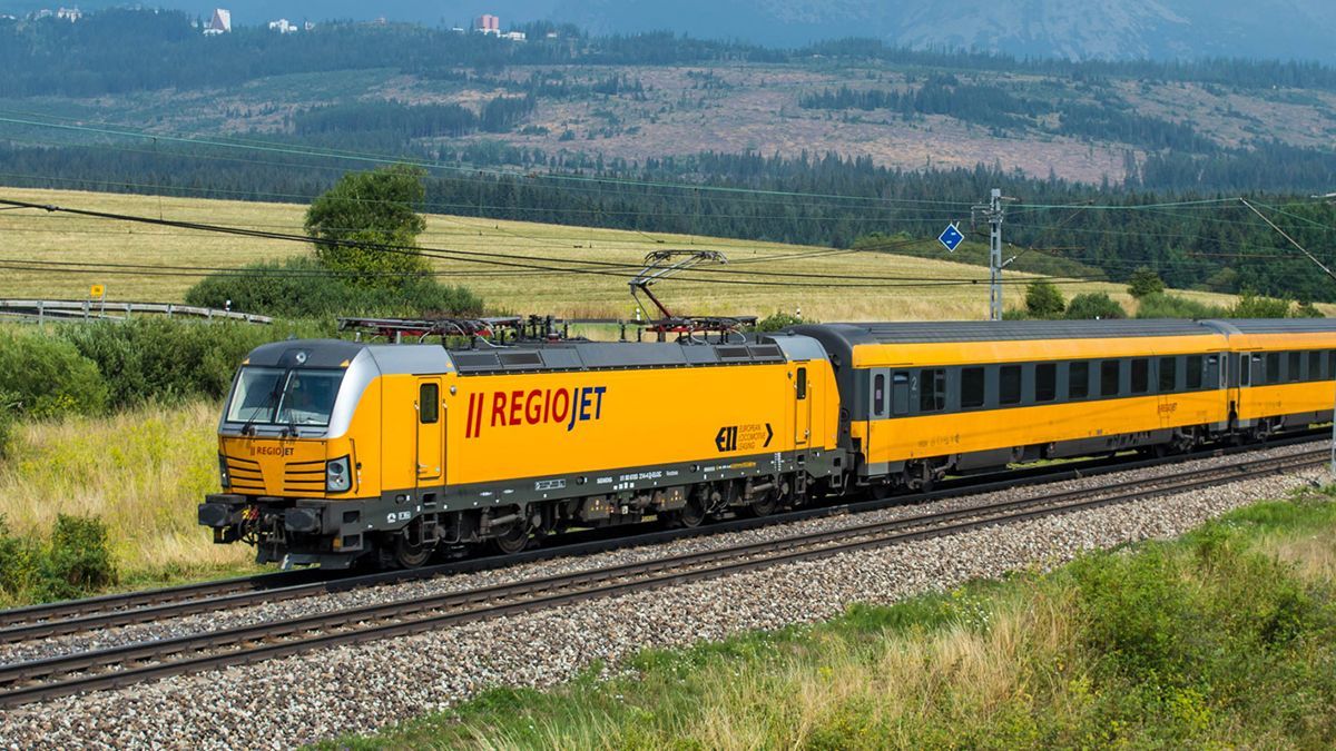 Між Прагою та Києвом почнуть курсувати чеські поїзди RegioJet  актуальні ціни на квитки - Закордон