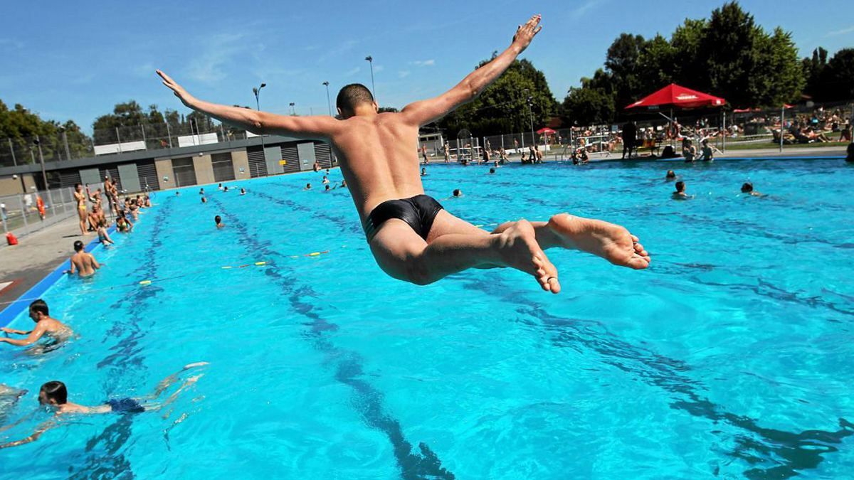 Бассейны Варшавы 6 локаций, где можно спасаться от летней жары - Закордон Бассейны Варшавы 6 локаций, где можно спасаться от летней жары - Закордон