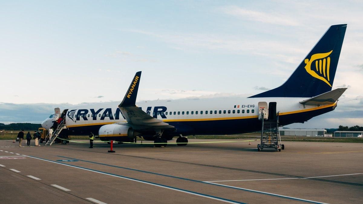 Ryanair убрал Украину из системы бронирования