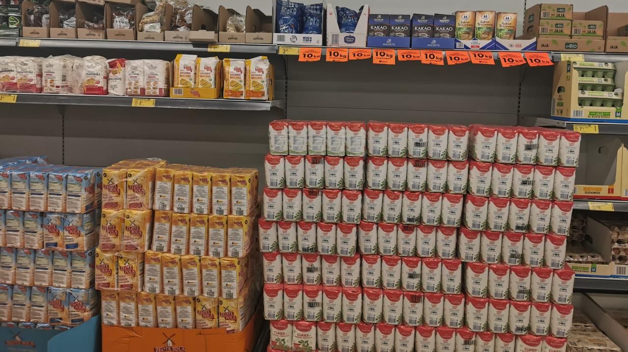 У Польщі запровадили обмеження на купівлю цукру